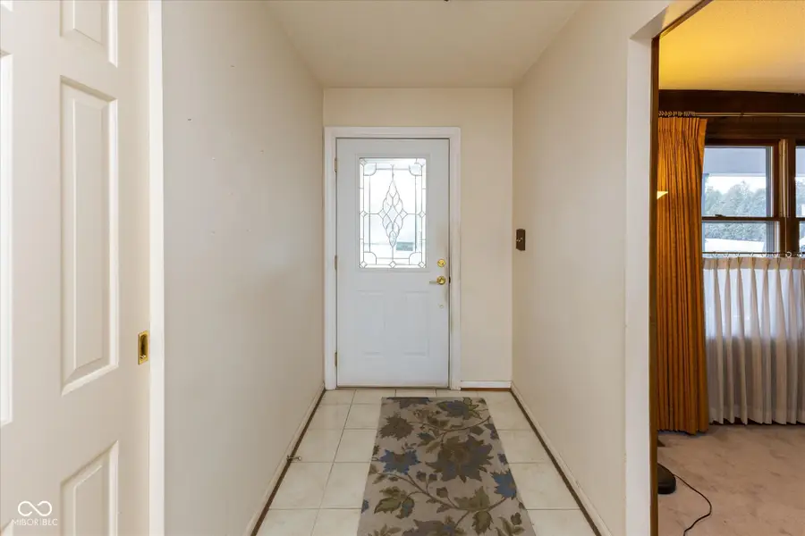 653 Russell Lake W Drive, Zionsville, IN 46077 - #2