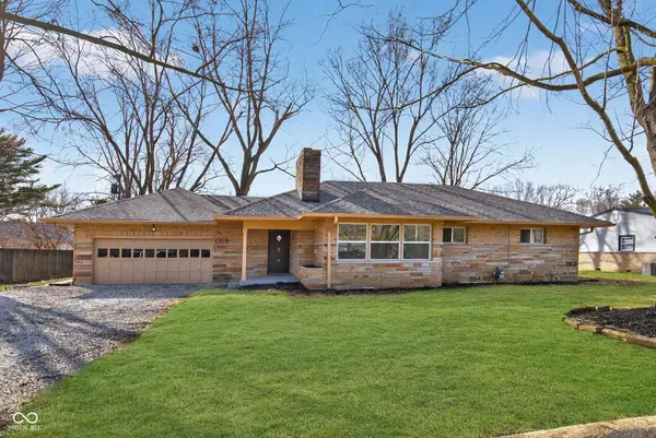 10188 N College Avenue, Carmel, IN 46280