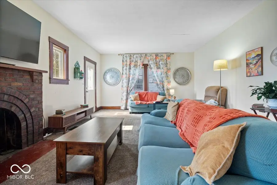 206 E Main Street, New Market, IN 47965 - #3