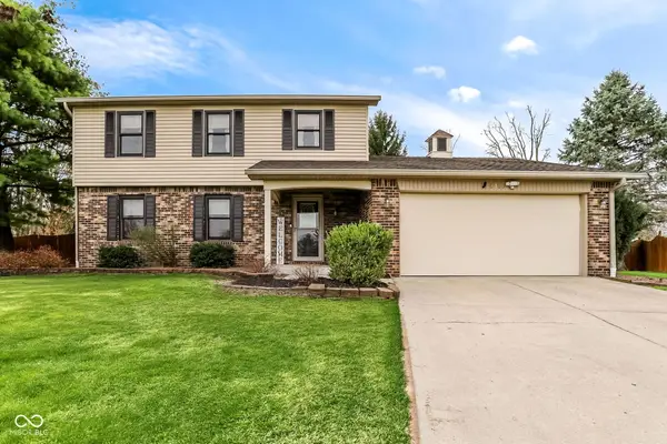 8466 Hill Pine Court, Indianapolis, IN 46227
