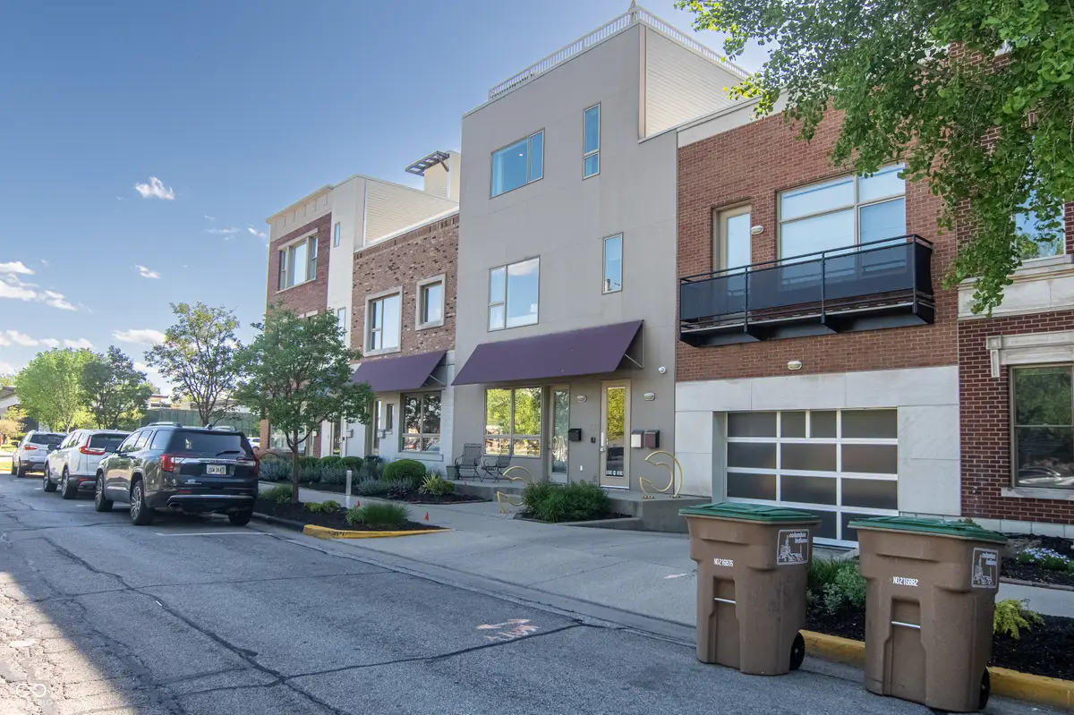 1014 Jackson Street, Columbus, IN 47201 - #1