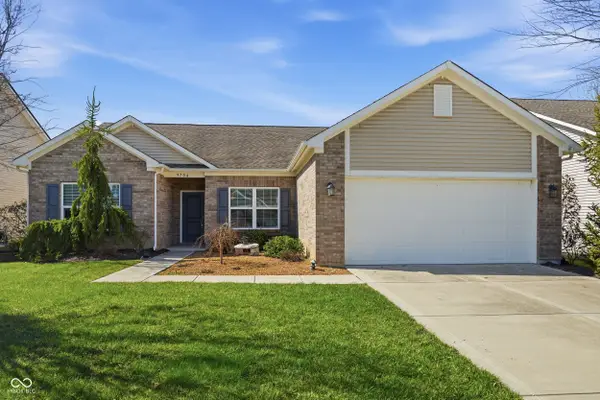 9704 Brook Wood Drive, McCordsville, IN 46055