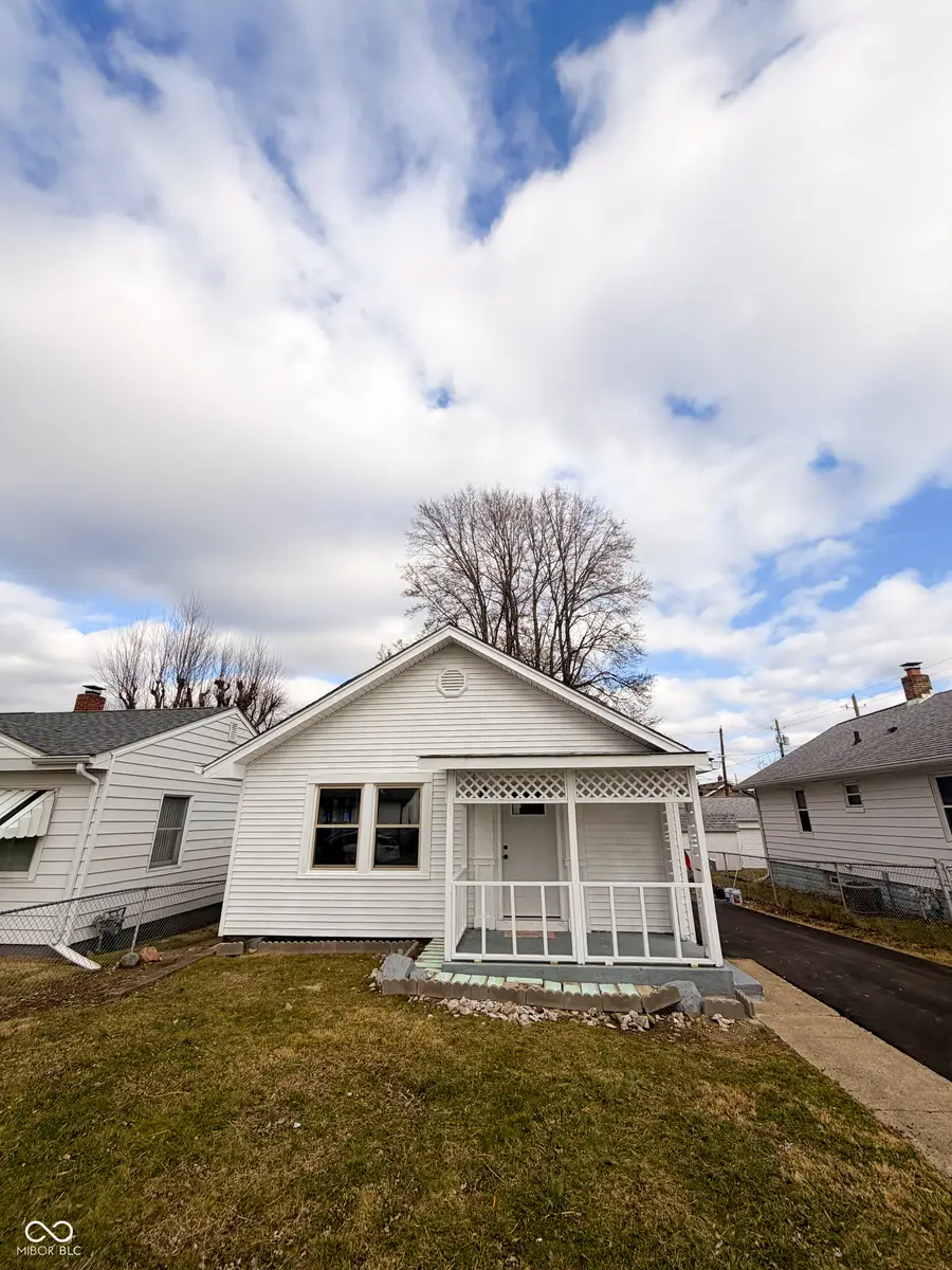 61 N 8th Avenue, Beech Grove, IN 46107 - #2