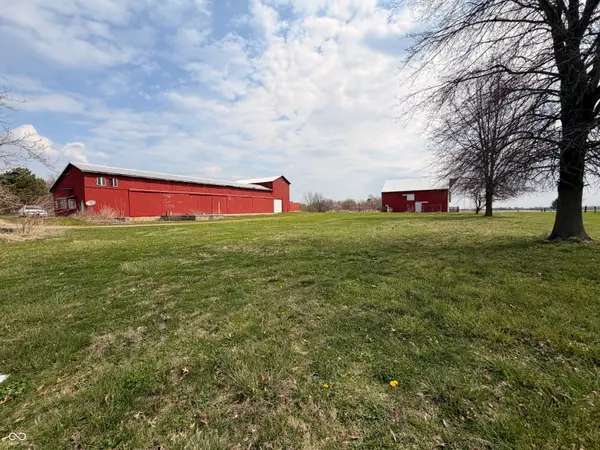 6475 N 300 E, Whiteland, IN 46184