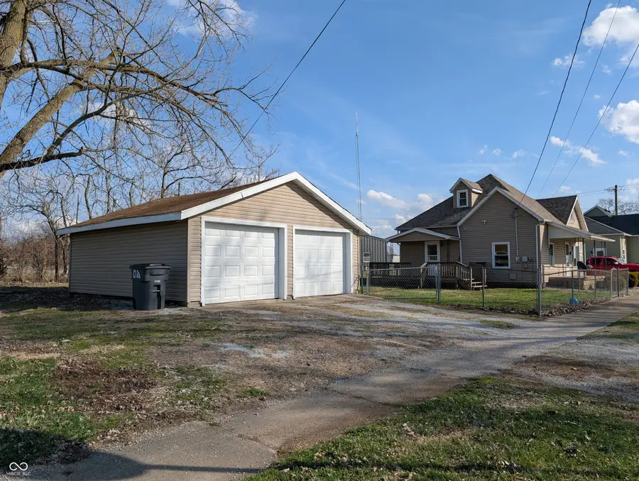 304 N Arthur Street, Rushville, IN 46173 - #2