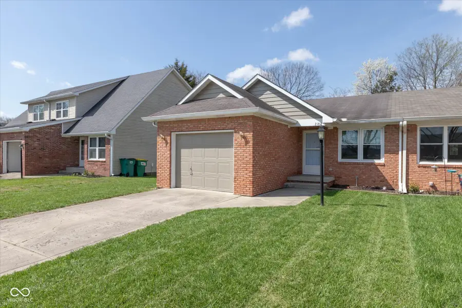 2182 Galaxy Drive, Franklin, IN 46131 - #2