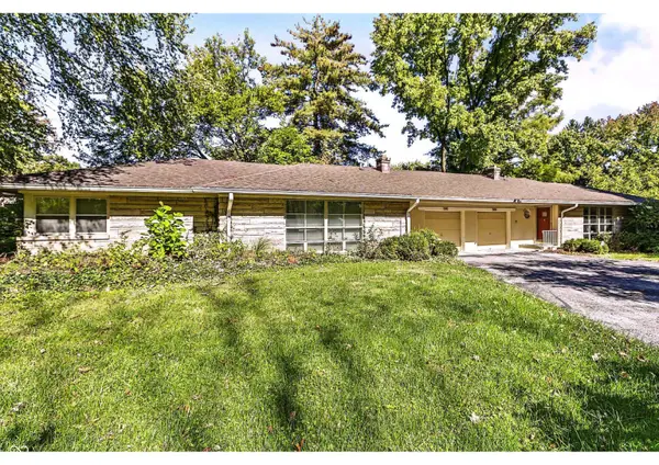 1364 Lexington Trail, Greenfield, IN 46140