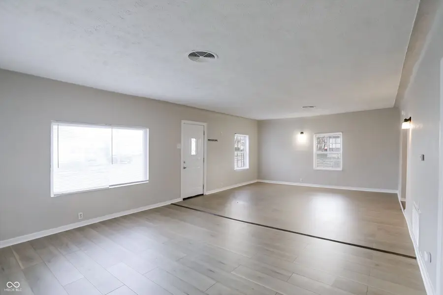 824 W Elm Street, Kokomo, IN 46901 - #3