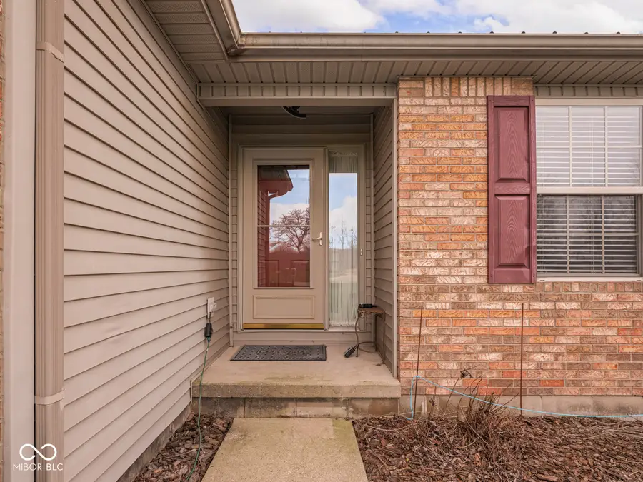 3622 W Starlight Drive, Connersville, IN 47331 - #3