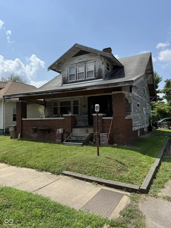 1512 Lawton Avenue, Columbus, IN 47201