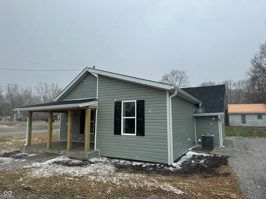 500 S Main Street, Veedersburg, IN 47987 - #3