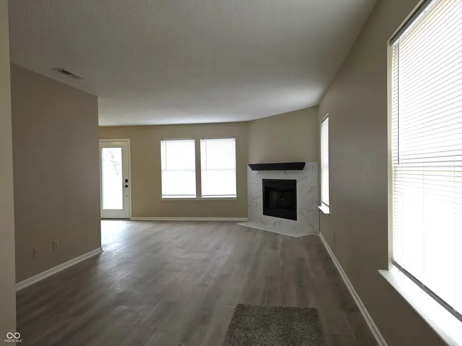 2367 Collins Way, Greenfield, IN 46140 - #2