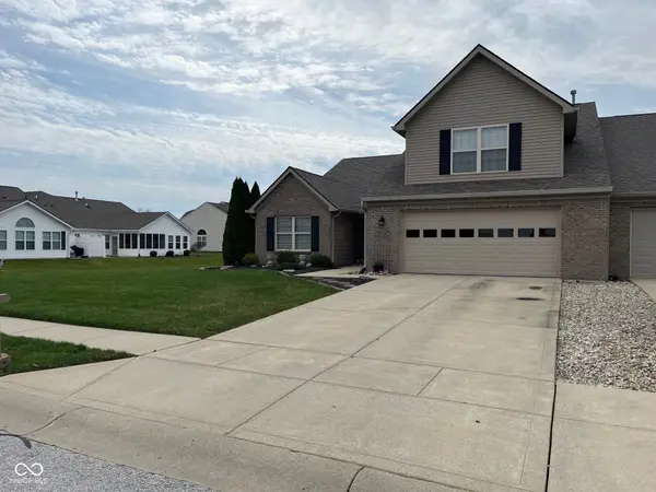 1372 Colony Park Circle, Greenwood, IN 46143