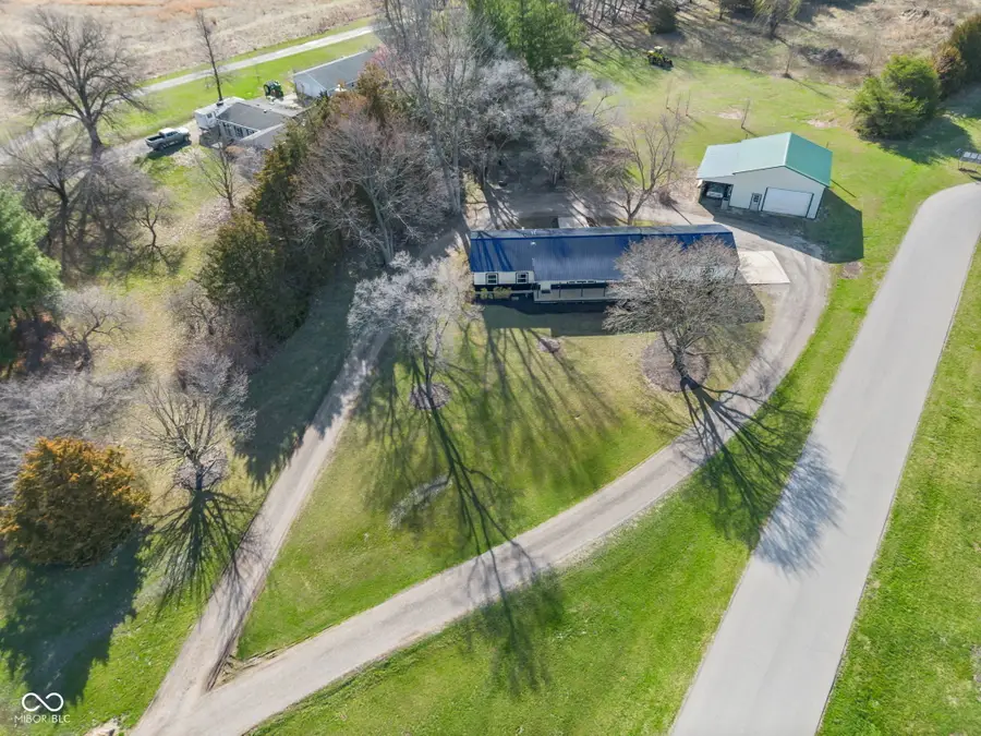 447 E 4th Street, Williamsport, IN 47993 - #2