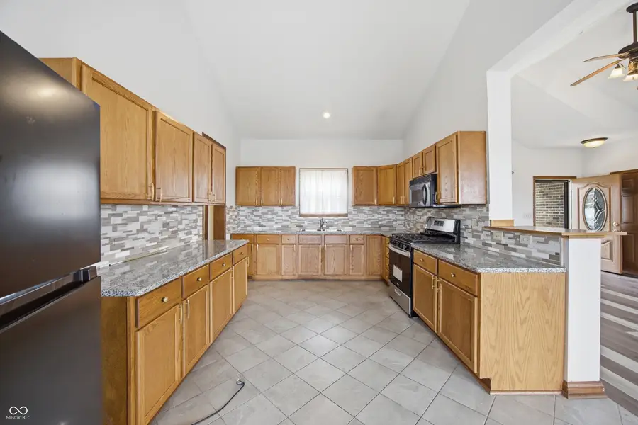 1015 S Creek Drive W, Greensburg, IN 47240 - #2