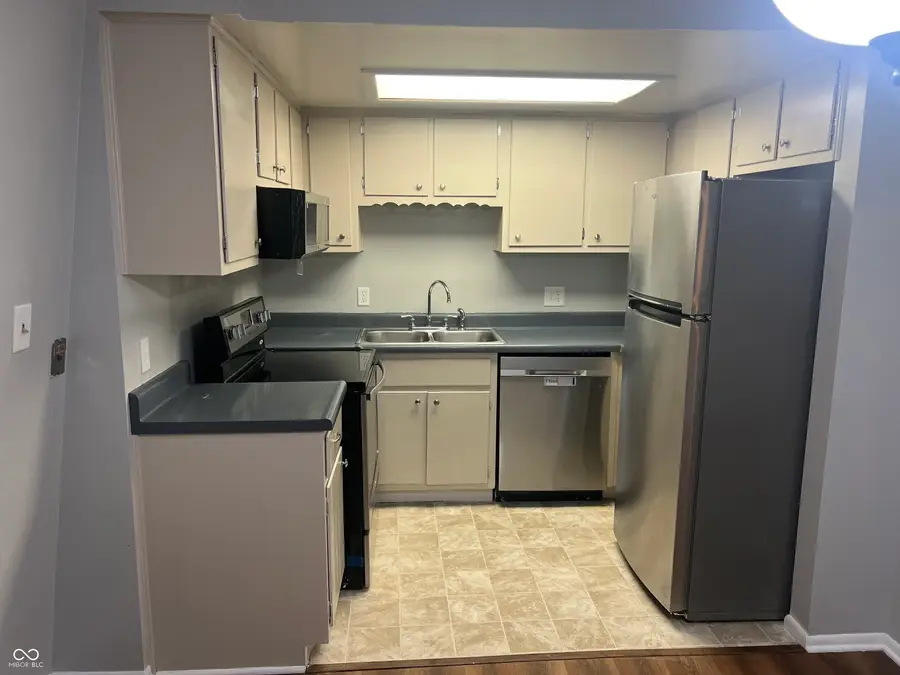 311 Elmead Court #2015, Greenwood, IN 46142 - #2