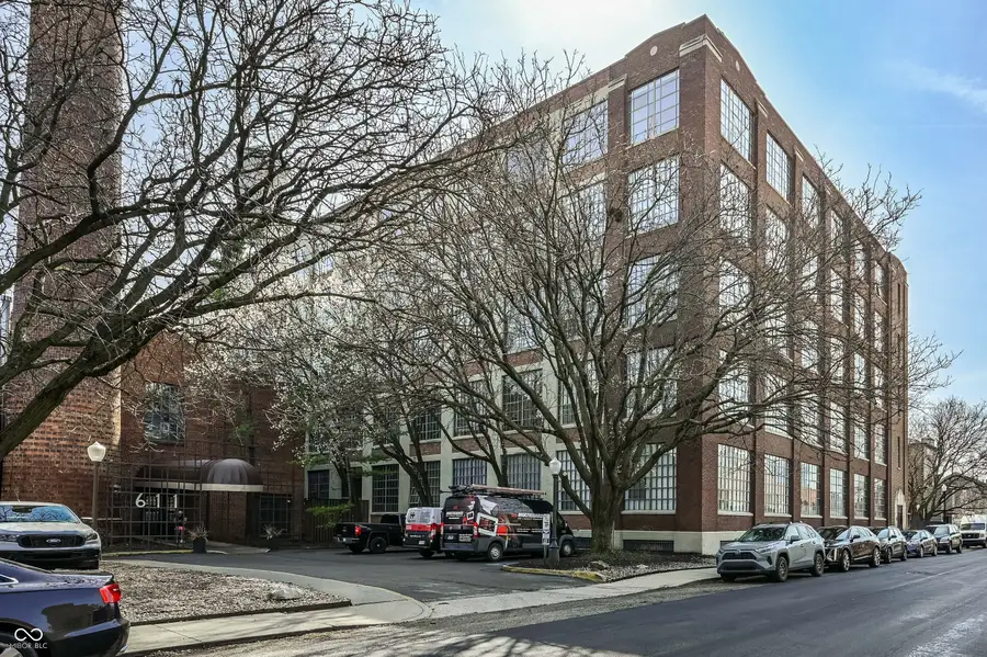 611 N Park Avenue #208, Indianapolis, IN 46204 - #2