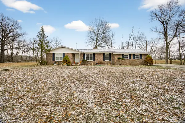 5946 W State Road 48, Jasonville, IN 47438