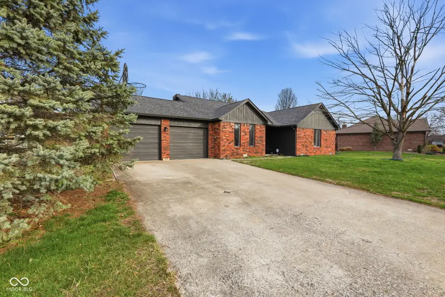 914 Corey Lane, Plainfield, IN 46168 - #2
