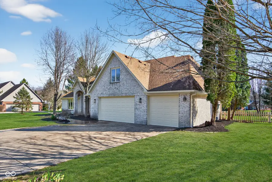 6079 Timberbend Drive, Avon, IN 46123 - #2