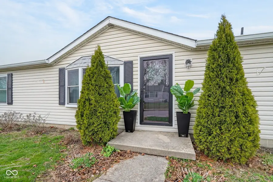 312 E 10th Street, Lapel, IN 46051 - #3