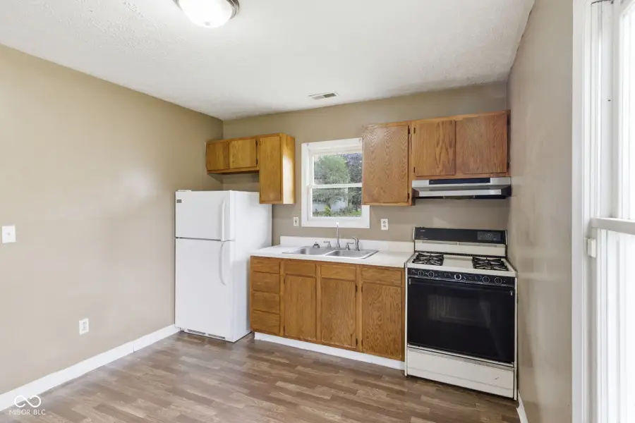 1224 W 13th Street, Anderson, IN 46016 - #3