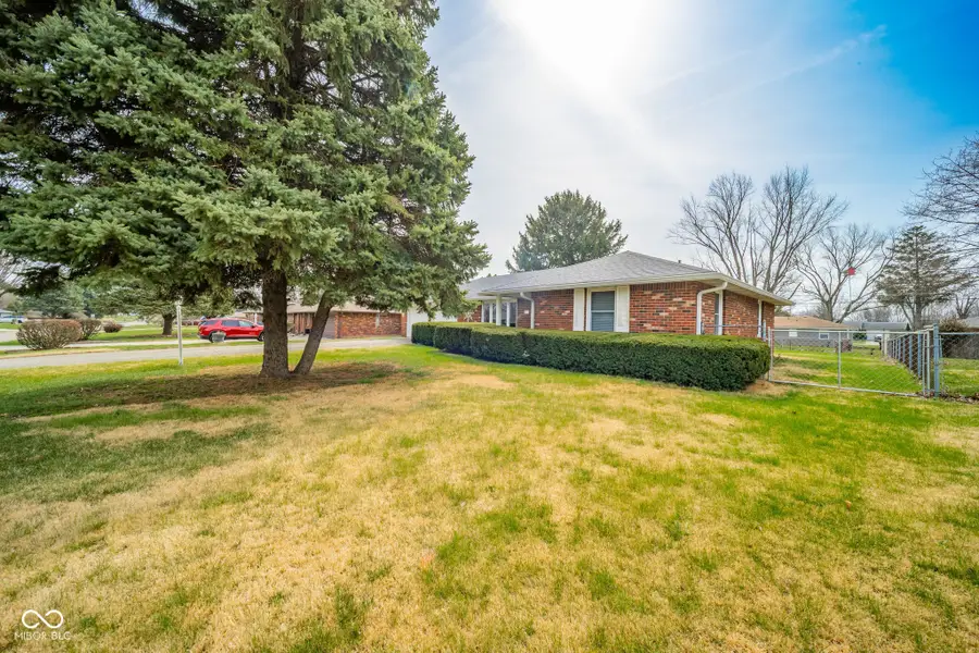 1615 E 44th Street, Anderson, IN 46013 - #3