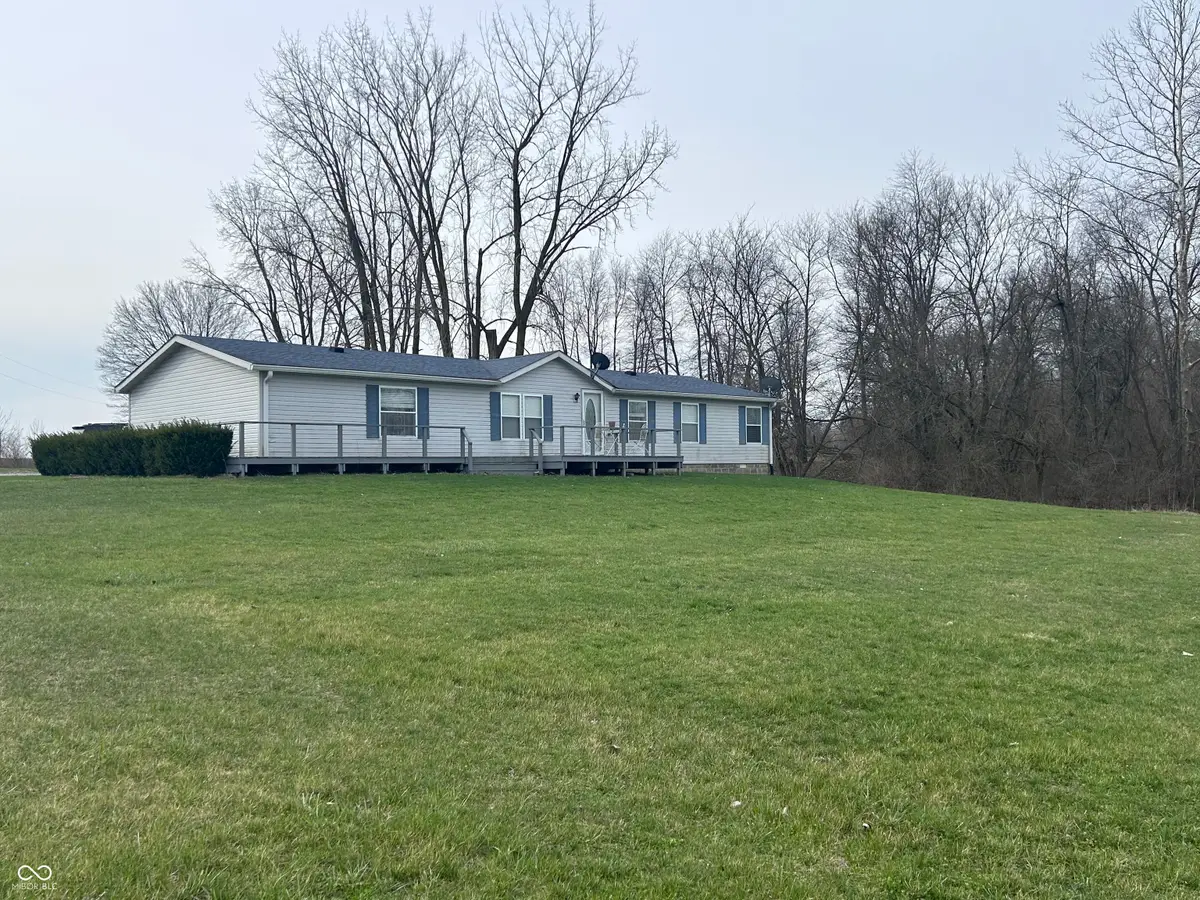 8069 W County Road 450 S, Shirley, IN 47384 - #1