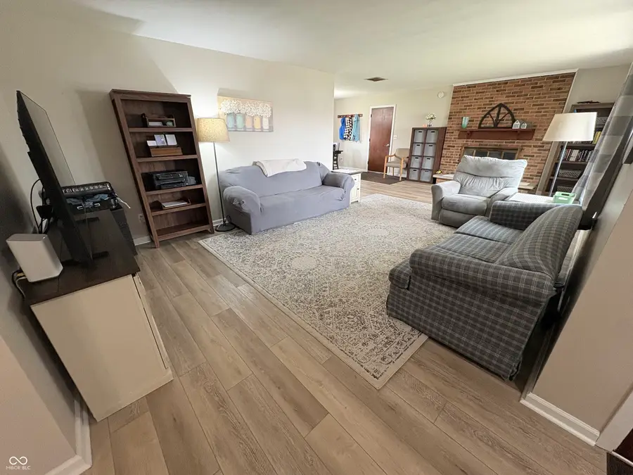 4886 N Ohio Street, Clayton, IN 46118 - #3