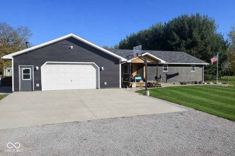 908 S Division Street, Cayuga, IN 47928 - #2