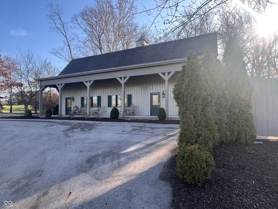 1 Woodard Bluff, Zionsville, IN 46077 - #3