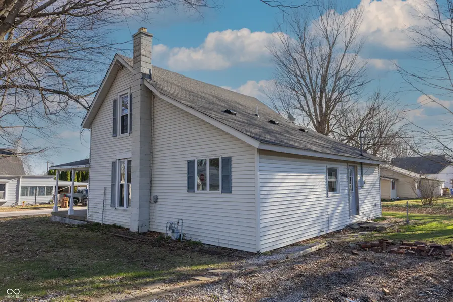 107 W Garfield Street, Waynetown, IN 47990 - #2
