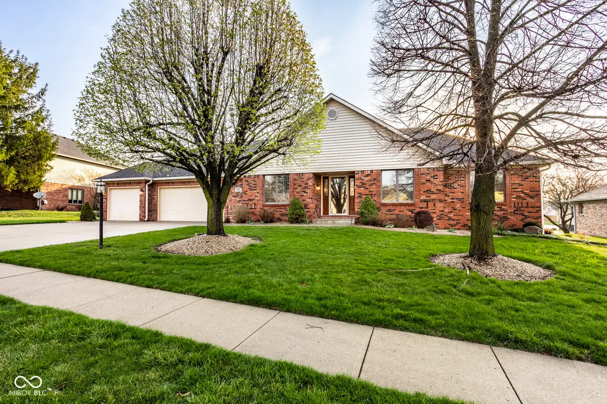 7025 Hunters Ridge Drive, Plainfield, IN 46168 - #1