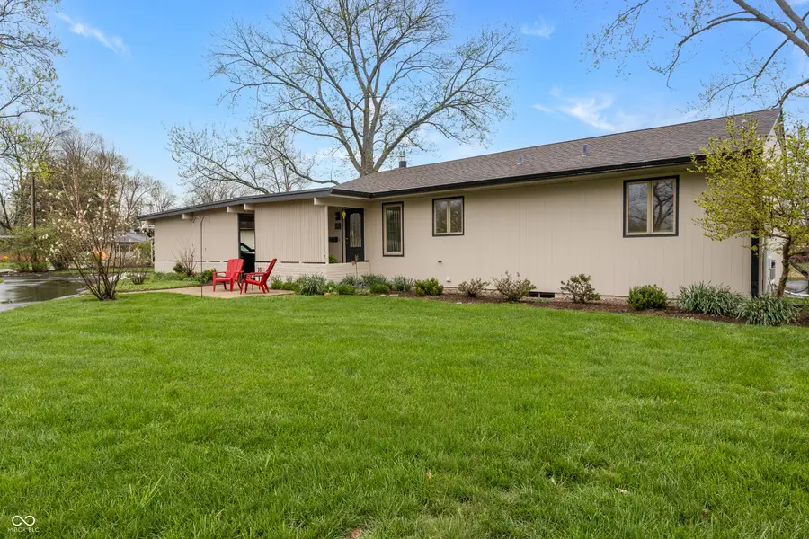 301 Flatrock Drive, Columbus, IN 47201 - #2