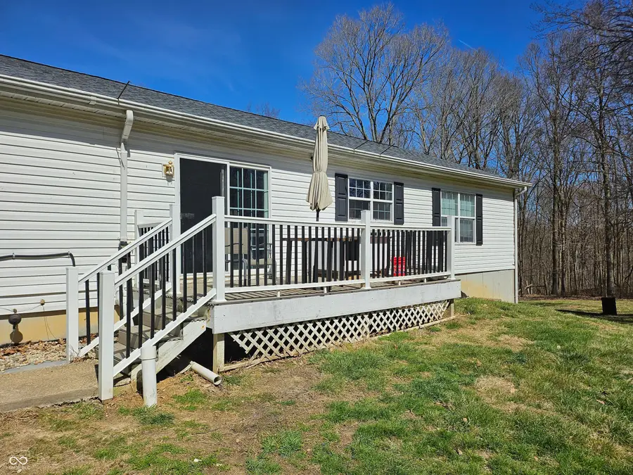 8585 Ridge Acres Drive, Trafalgar, IN 46181 - #2