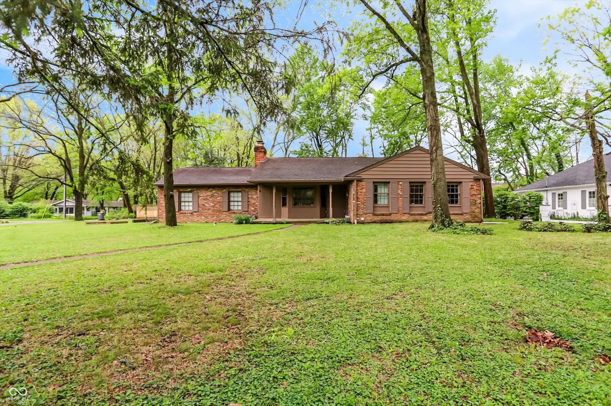 3301 Melbourne Circle S, Indianapolis, IN 46228 - #1