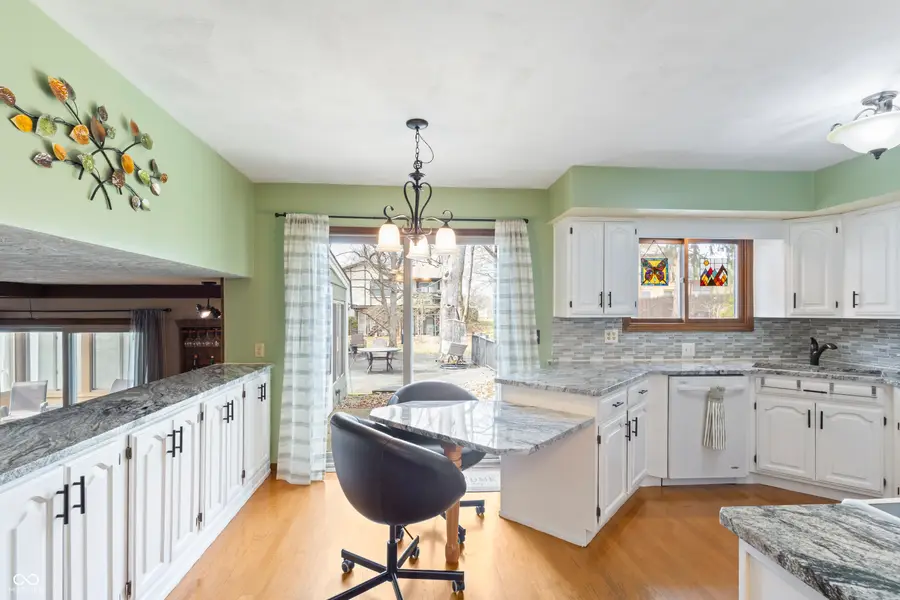 302 Maple Court, Greenfield, IN 46140 - #3