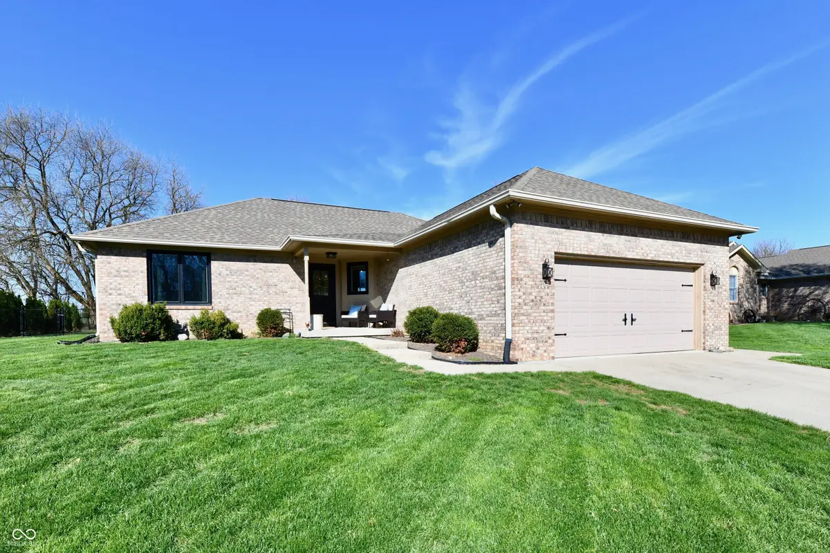 517 Martha Eunice Lane, Clayton, IN 46118 - #1