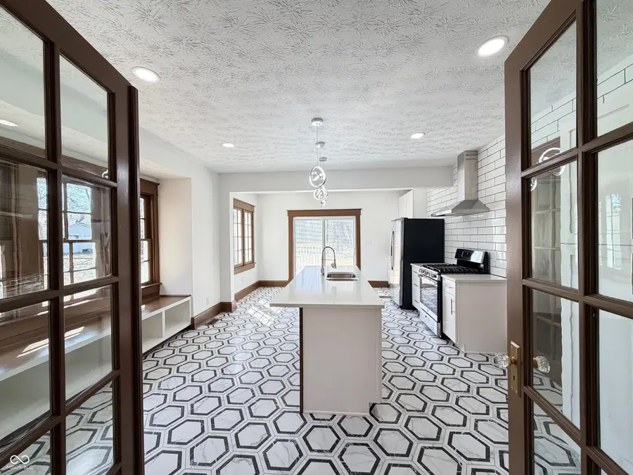 2505 E 17th Street, Indianapolis, IN 46218 - #2