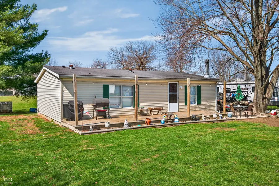 37 N Shelby Street, Holton, IN 47023 - #2