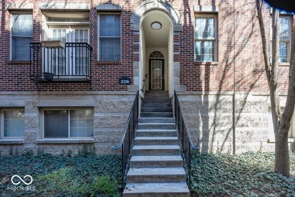 226 N Cleveland Street #B, Indianapolis, IN 46204