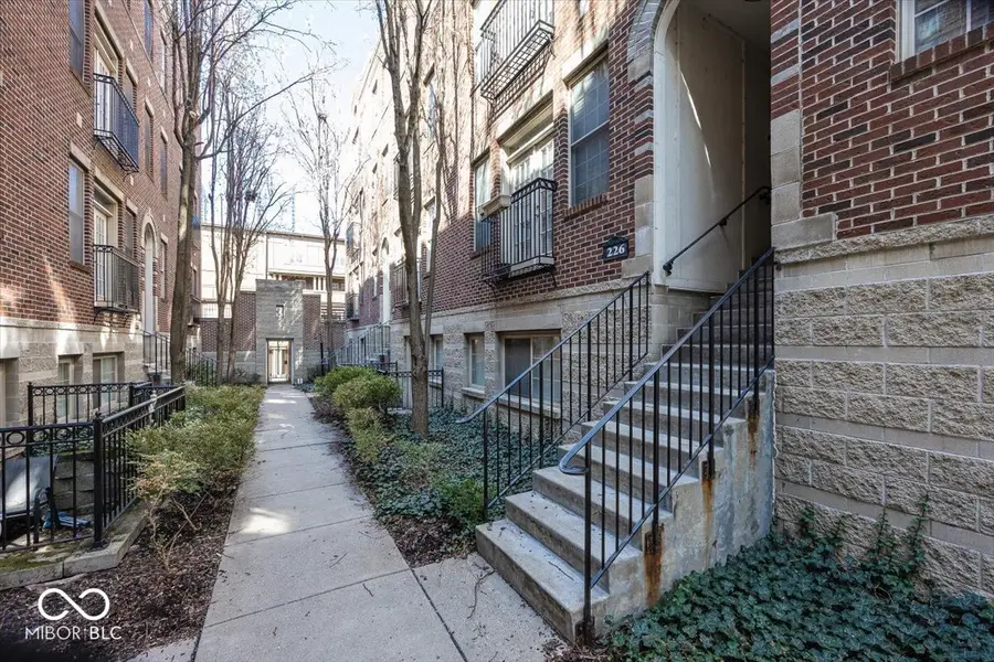 226 N Cleveland Street #B, Indianapolis, IN 46204 - #2