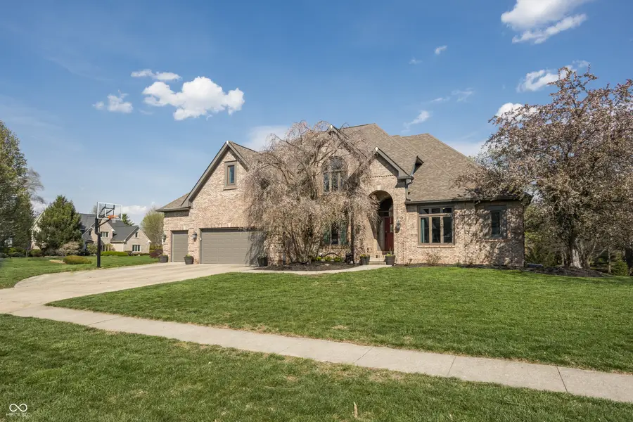 9904 Oak Ridge Drive, Zionsville, IN 46077 - #2