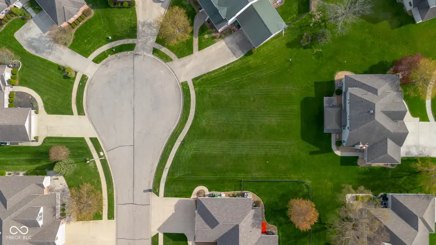 3210 Overlook Court, Columbus, IN 47203 - #2