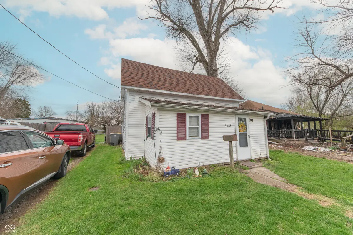 663 S Vine Street, Seymour, IN 47274 - #1