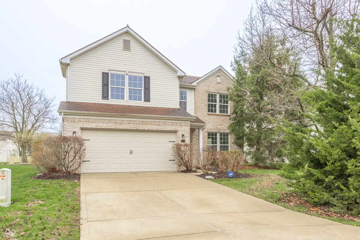 6682 Amherst Way, Zionsville, IN 46077 - #1