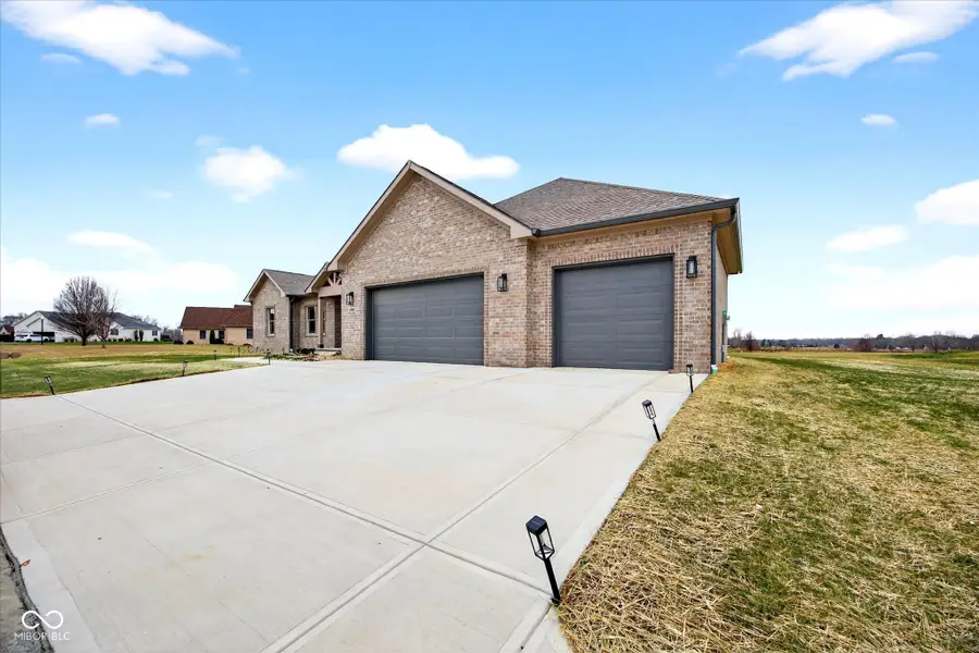 3462 N Timberlake Drive, Martinsville, IN 46151 - #3