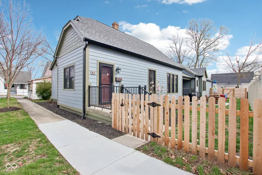 85 E Poplar Street, Zionsville, IN 46077 - #2