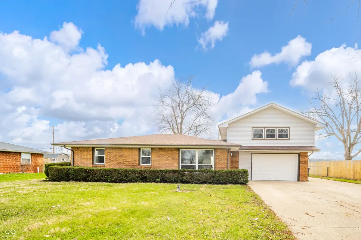 5618 Harmeson Drive, Anderson, IN 46013 - #1