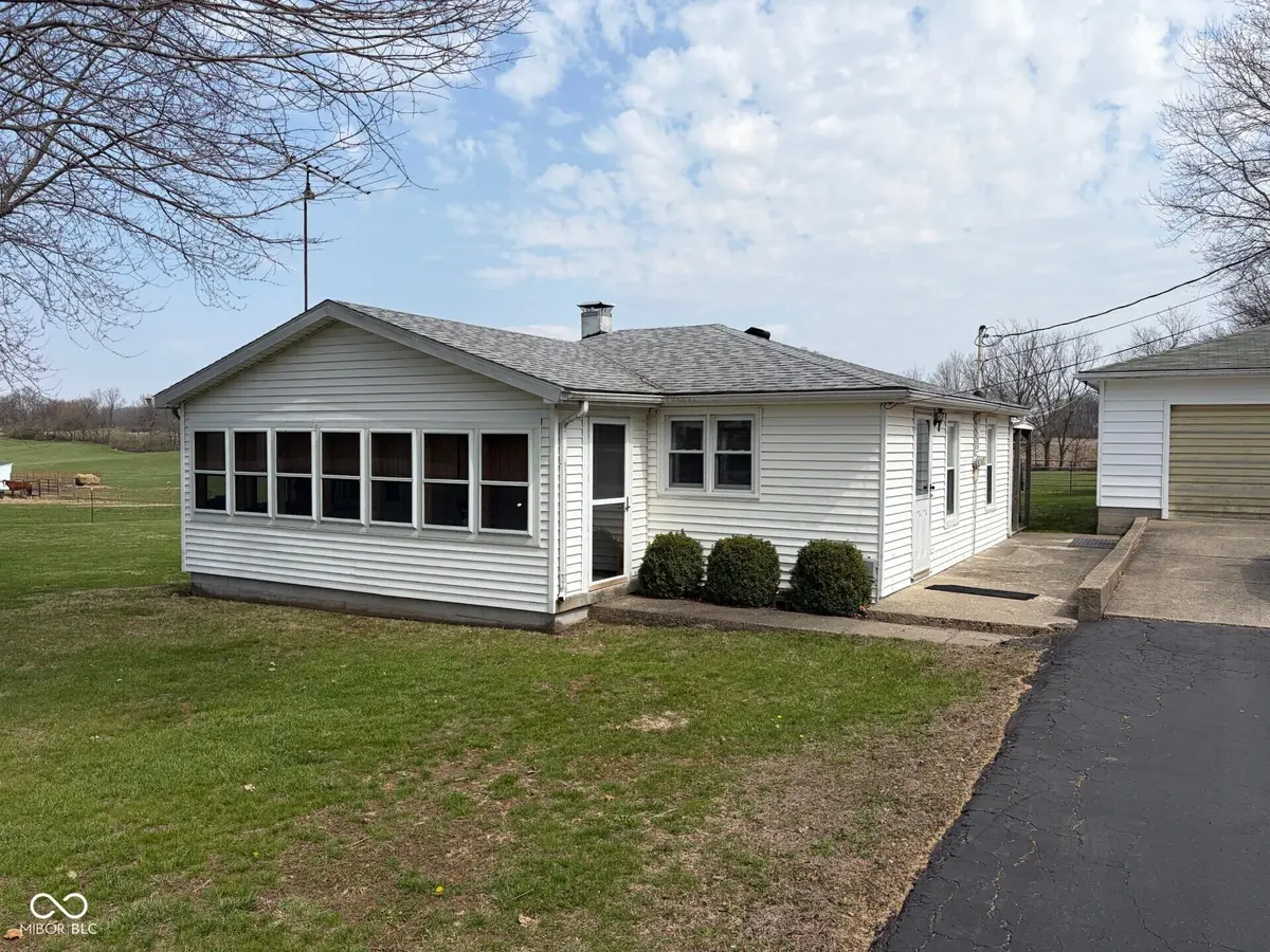 368 S County Road 325 W, New Castle, IN 47362 - #1